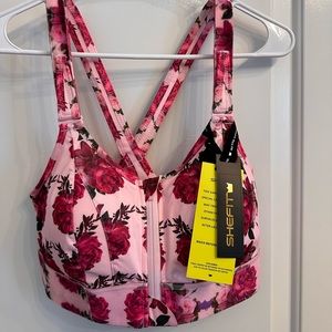 SheFit Ultimate Sports Bra
Pink Floral
Size Luxe
New with Tags
Never worn
